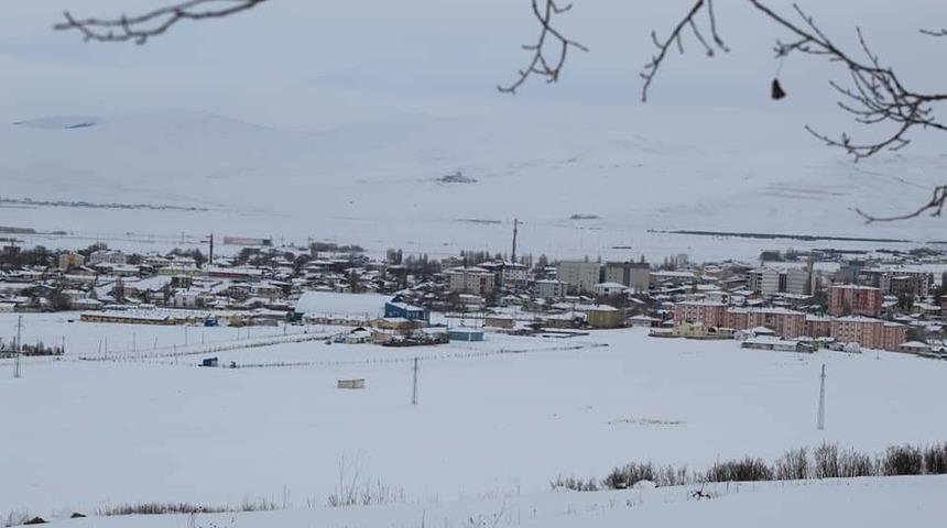 Türkiye'nin Sibirya'sı Göle: -30 dereceyi gördü