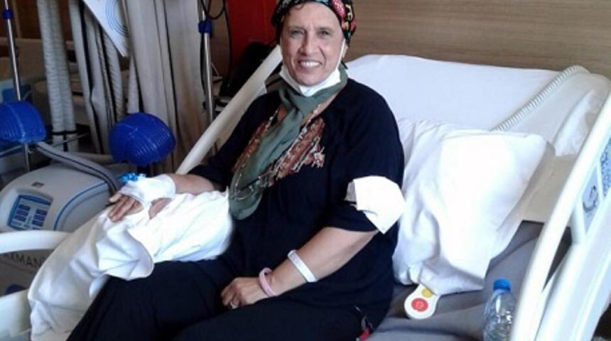 Rutin meme kontrolü için telefonuna gönderilen mesaj hayatını kurtardı