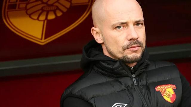 Göztepe Teknik Direktörü Nestor El Maestro'dan transfer açıklaması