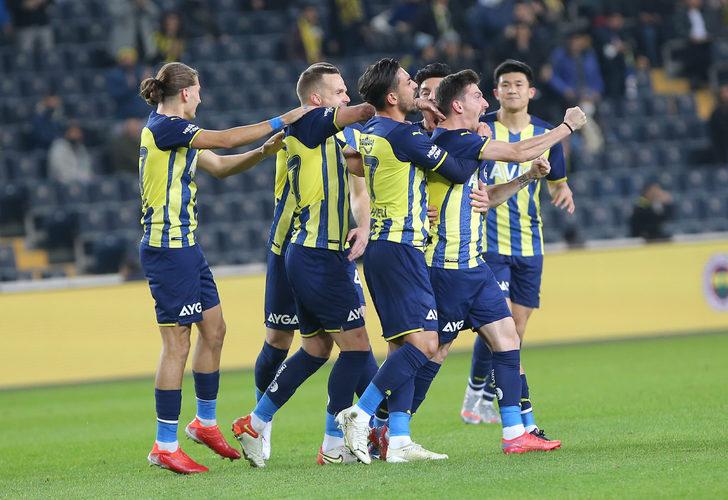 Son dakika: Fenerbahçe 3 maç sonra kazandı! Serdar Dursun'un 2 golü sayılmadı...