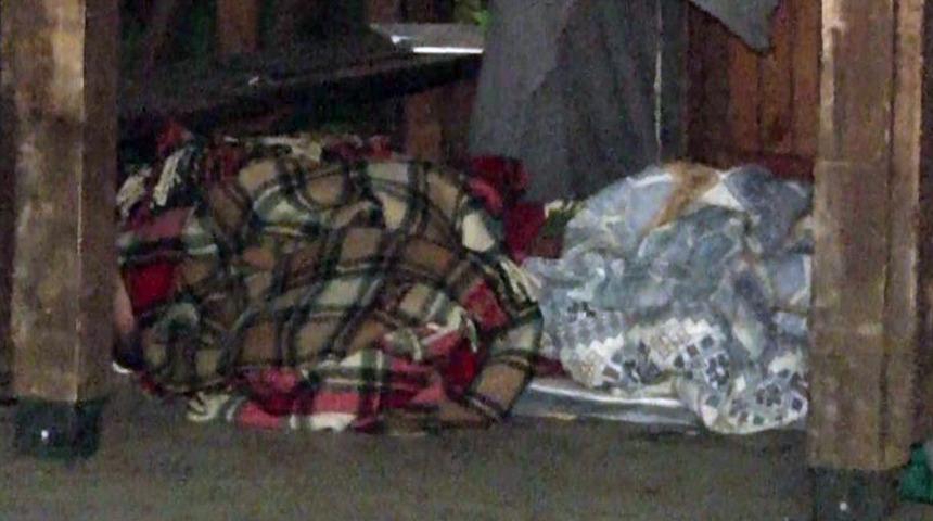 Esenyurt’ta kahreden olay! Yabancı uyruklu genç parkta ölü bulundu