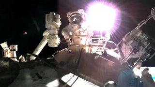 Görev süresi rekoru kıracaklar! Çin’in Shenzhou-13 misyonundaki taykonotlar uzay yürüyüşüne çıktı