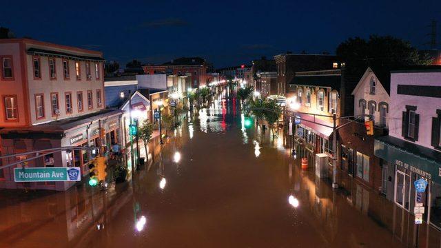 Hurricane Ida New Jersey'de sele sebep oldu