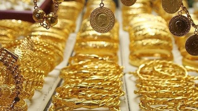 Son dakika haberi... Kuyumcular dertli: Fiyat yüksekken sabitlediler, düşünce almaktan vazgeçtiler