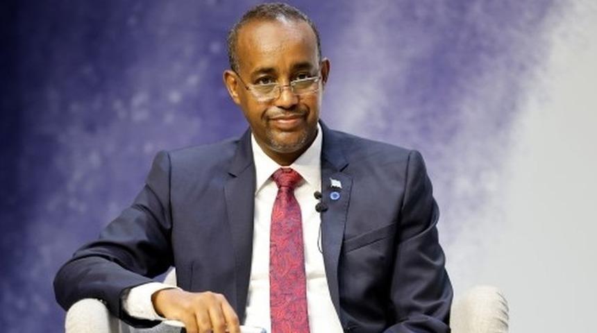 Yolsuzluk su&ccedil;laması nedeniyle a&ccedil;ığa alınan Somali başbakanı g&ouml;revine devam etmekte ısrarlı