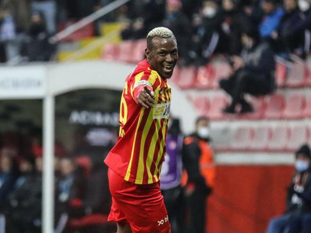Son dakika: Kayserispor'da Mame Thiam şov yaptı! Fenerbahçeliler iç çekiyor...