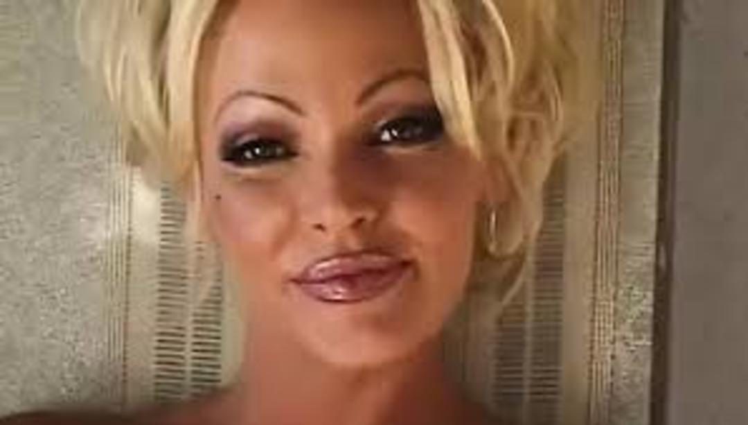 Hi&ccedil; durmadan 620 erkekle seks yaparak tarihe ge&ccedil;mişti! Bakın ne kadar kazanmış