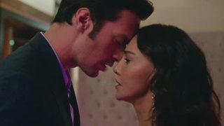 Enis Arıkan paylaştı! Camdaki Kız'da Hande Ataizi'nin 'Cana' rolüyle yakınlaşmadığı adam kalmayıp...