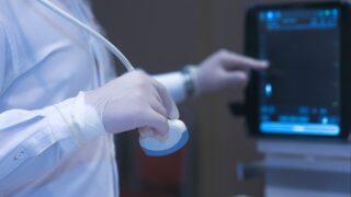 Karın ağrısı şikayetiyle hastaneye gitmişti! Ultrasonda 35 yıldır taşlanmış cenin fark edildi