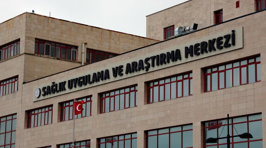 İki doktoru darp etti! Hastaneyi karıştıran olay sonrası rektörden açıklama