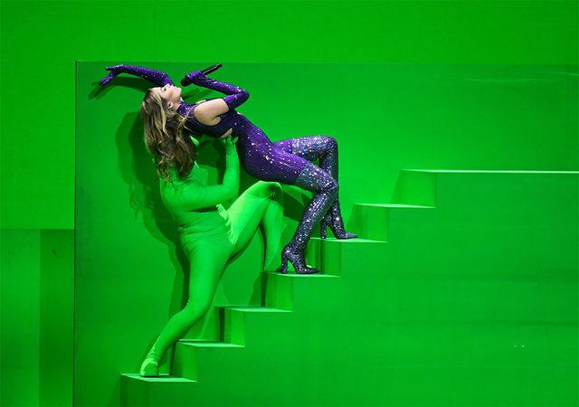 Mayıs ayında Hollanda'nın Rotterdam kentinde düzenlenen Eurovision Şarkı Yarışması finalinde Yunanistan'ı temsil eden Stefania, özel yeşil ekran efektlerini kullanarak Last Dance isimli şarkıyı seslendirdi. Yarışmada İtalya, rock grubu Måneskin ile birinci geldi.