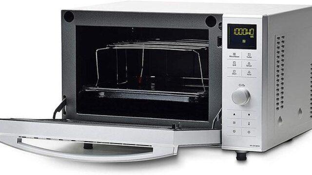 Mikrodalga fırınlar sandığınız kadar masum değil: Bunları asla mikrodalgaya atmayın