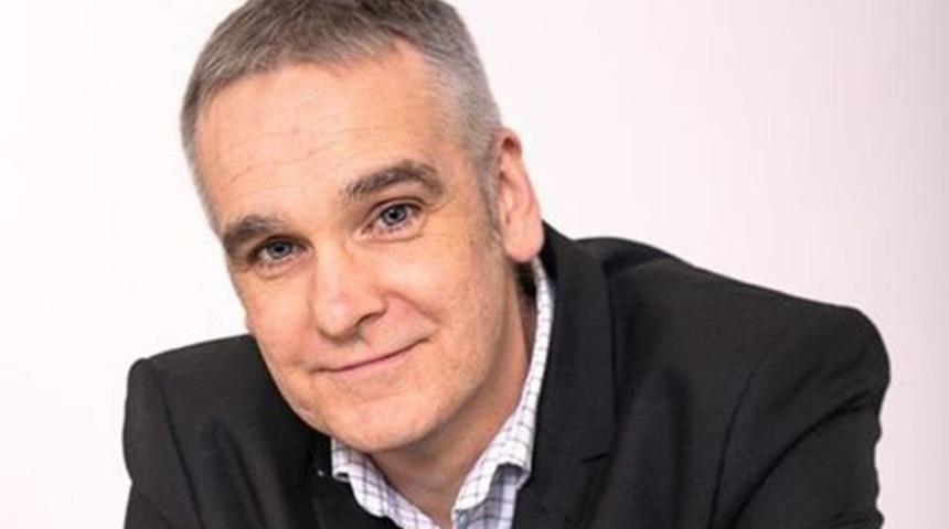 Zaman yolcusu olduğunu iddia eden adam, 1980’li yıllara gittiğini söyledi! “Orada kalacağımı zannettim”