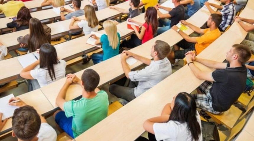 Üniversiteler kapanır mı? 2022 Üniversitelerde yüz yüze eğitim bitiyor mu?