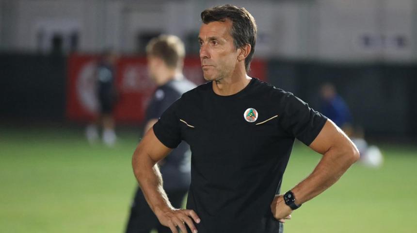 Alanyaspor'da Bülent Korkmaz ile yollar ayrıldı! Yeni hoca Farioli mi olacak?