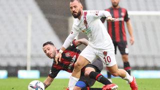 Son dakika... Emre Belözoğlu yönetimindeki Başakşehir ilk transferini Emre Çolak ile yaptı!