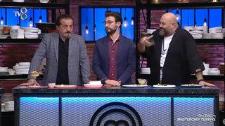 MasterChef'te Somer Sivrioğlu Burcu'nun yemeğine kaşık attı! MasterChef tarihinde bir ilk yaşandı  