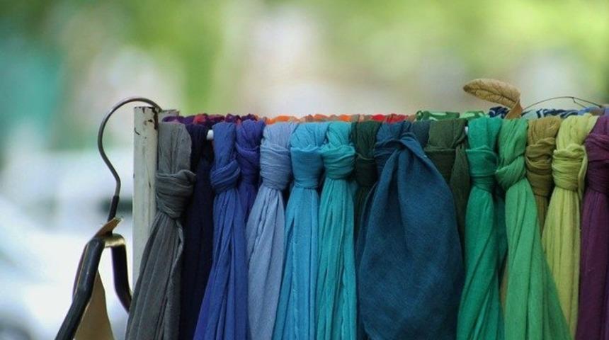 Solmuş kıyafetleri kumaş boyası ile hayata d&ouml;nd&uuml;rmenin yolları...