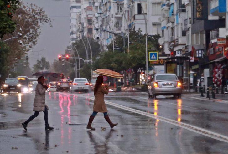 SON DAKİKA | Antalya hava durumunda son durum! Meteoroloji uyarmıştı, kabus büyüyor: Araçlar yolda kaldı ev ve işyerlerini sular bastı G1