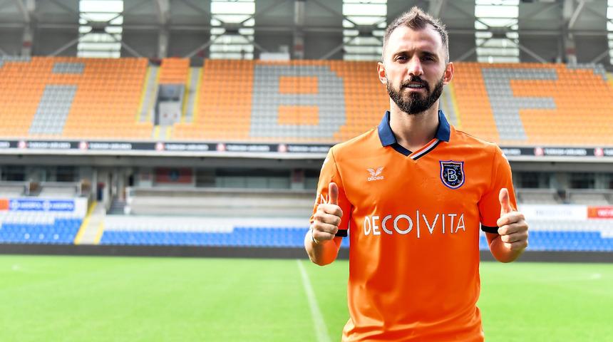 Başakşehir'de Emre Belözoğlu ilk transferini yaptı! Eski Galatasaraylı Emre Çolak...