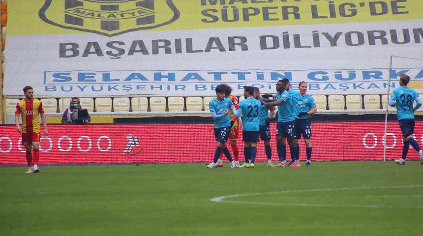 Bandırmaspor'a elendiler! Yeni Malatyaspor'a şok...
