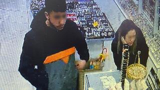 Hırsız sevgililerin kurnaz oyunu! Şans öpücüğü verdikten sonra...