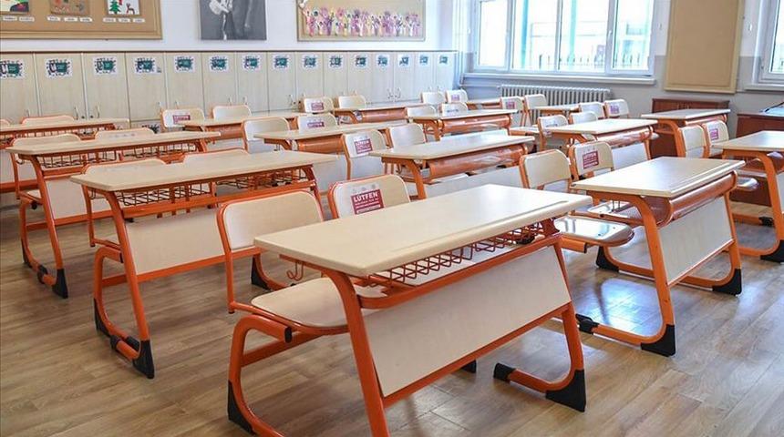 Yarın okullar tatil mi? 22 Şubat İstanbul, Ankara, İzmir'de yarın okullar var mı yok mu?