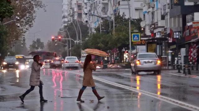 Son dakika... Antalya'da yağış devam edecek mi? Meteorolojiden yeni uyarı geldi (31 Aralık Cuma hava durumu)