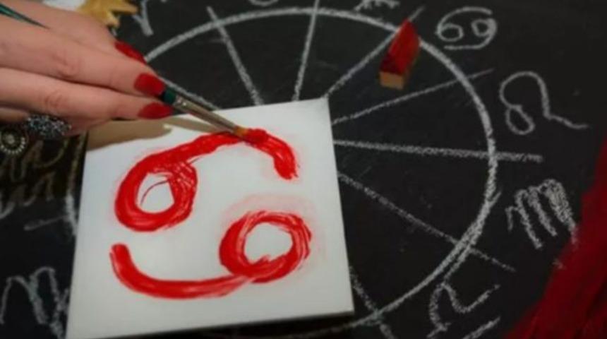 Yengeç burcu 2022 yıllık burç yorumları! 2022 yılında yengeç burcunu neler bekliyor?