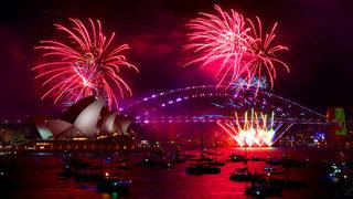 Yeni Zelanda, 2022’ye havai fişek gösterileriyle girdi