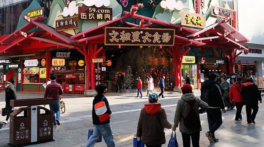 Koronavirüsün ortaya çıktığı Vuhan'da yılbaşı! Yeni yıla sakin girdiler