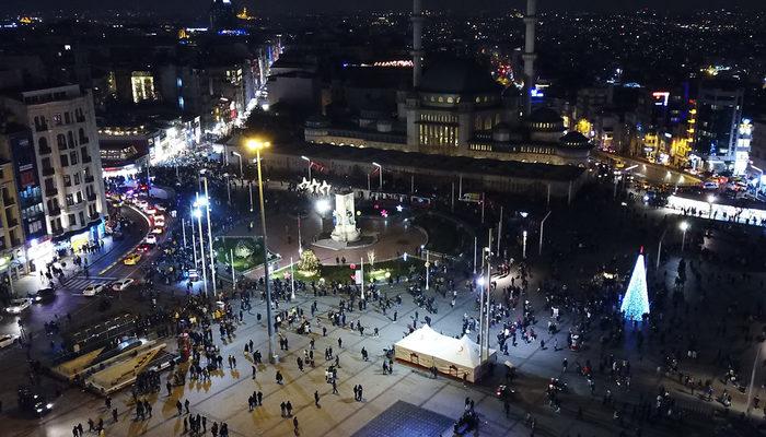 Taksim Meydanı'nda yılbaşı! Havadan görüntülendi