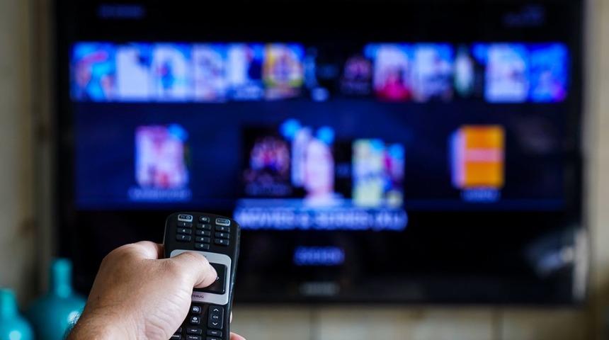 31 Aralık reyting sonu&ccedil;ları! Yılbaşı akşamı zirveye bakın kim oturdu!