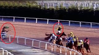 Adana Yeşiloba Hipodromu’nda yürekleri ağza getiren kaza! 3 jokey attan böyle düştü