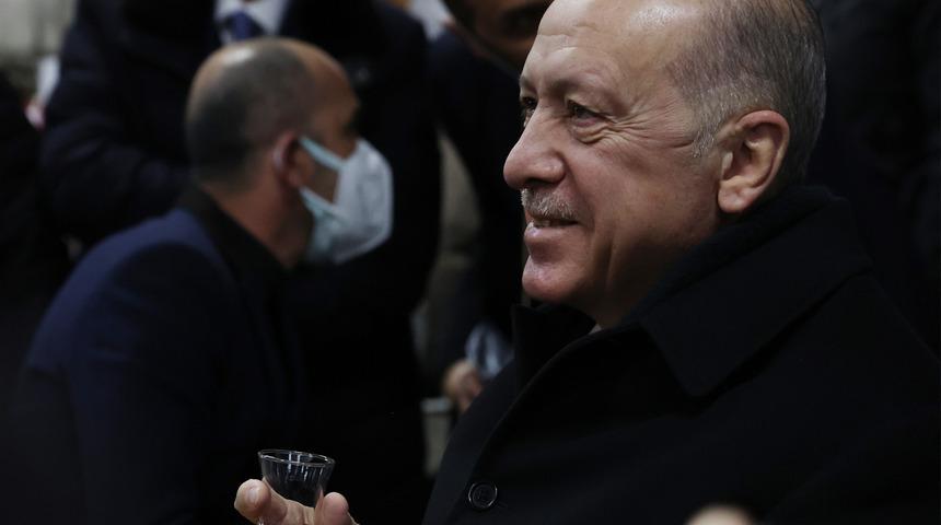 Erdoğan'dan Sarıyer’de kıraathane ziyareti! Vatandaşlarla sohbet etti