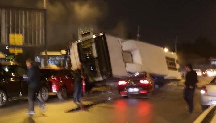 Son Dakika: Ankara'da EGO otobüsü devrildi! Yaralılar var