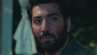 Simge Aköz ve Berkay Ateş yeni yıla birlikte girdi! Aşk pozu