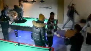 Bilardo salonunda feci kavga! Ortalık karıştı, istekalar kafalarda kırıldı