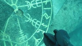 Dalış sırasında bulundu! Profesör, sosyal medyadan 'Bu büyü mü, bilen varsa yazsın' diyerek paylaştı