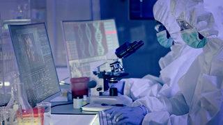 Nasıl bu kadar hızlı yayılıyor? Omicron varyantını farelere enfekte ettiler! İşte ortaya çıkan sonuç...