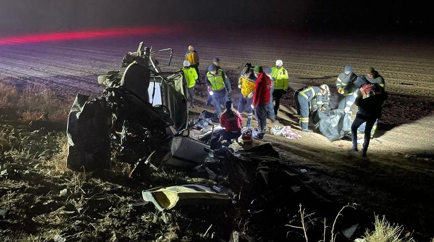 Son Dakika: 7 kişi hayatını kaybetmişti! Katliam gibi kazada aracın hız kadranı, 170'te takılı kalmış