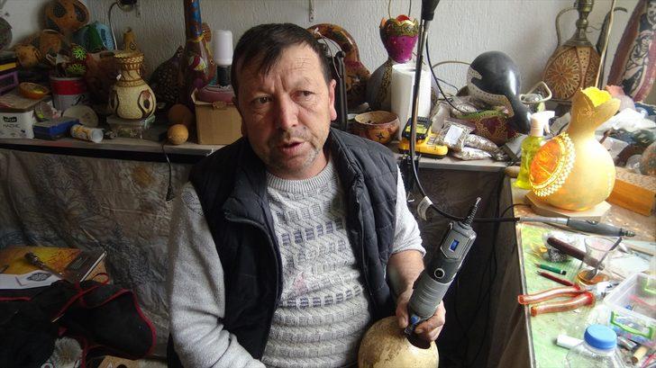 El sanatları ustası çift, yabani kuşlar için su kabağından yuva yapıyor G4