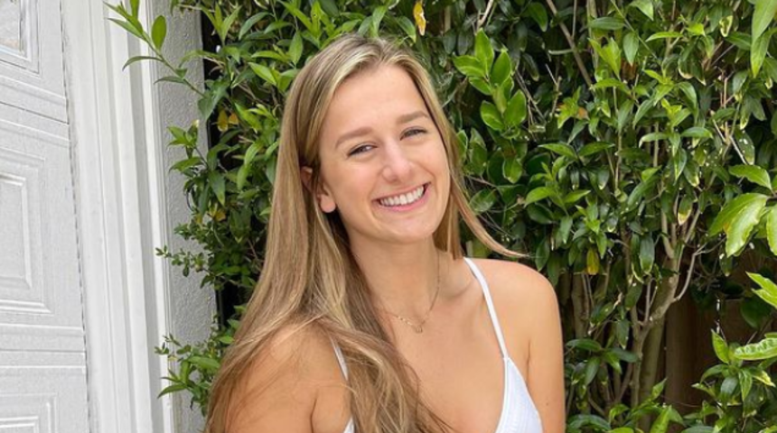 Sosyal medyanın gerçekliğini sorgulattı! Beden pozitifliği savunucusu Victoria Garrick, poz hilelerini paylaştı