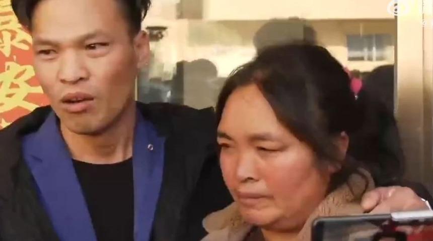 4 yaşındayken ka&ccedil;ırıldı, &ccedil;izdiği harita sayesinde 33 yıl sonra annesine kavuştu