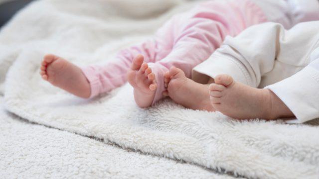 Amerika Birleşik Devletleri’nde akılalmaz doğum! İkiz bebeklerini farklı yıllarda doğurdu