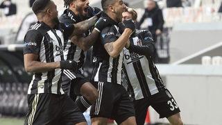 Beşiktaş'ta Süper Kupa öncesi eksikler can sıktı! Katar'a götürülmeyen futbolculardan yeni takım kurulur