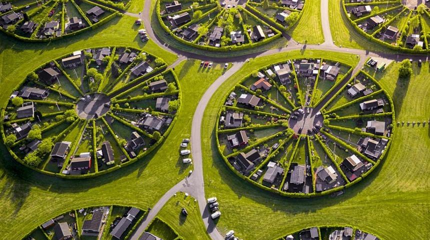 Atatürk’ün tasarladığı İdeal Cumhuriyet Köyü projesinden esinlendi! Danimarka’nın masalsı yerleşim yeri: Brondby Köyü