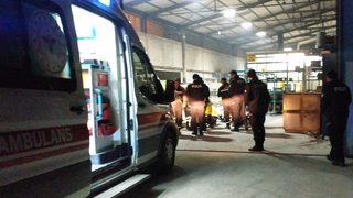 Serviste koltuk kavgası yaptığı iş arkadaşını boğazından bıçaklayarak öldürdü