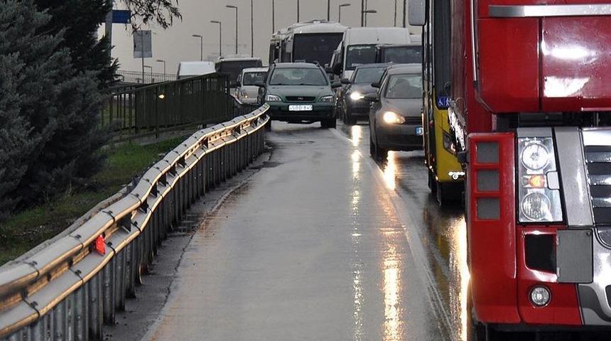 Son Dakika: Araç sahipleri dikkat! Yargıtaydan emsal "emniyet şeridi ihlali" kararı