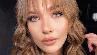 Aşk Mantık İntikam'ın Çağla'sı Melisa Döngel derin sırt dekolteli pozuyla beğeni topladı!